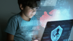 Isu perlindungan anak dan remaja dalam dunia digital